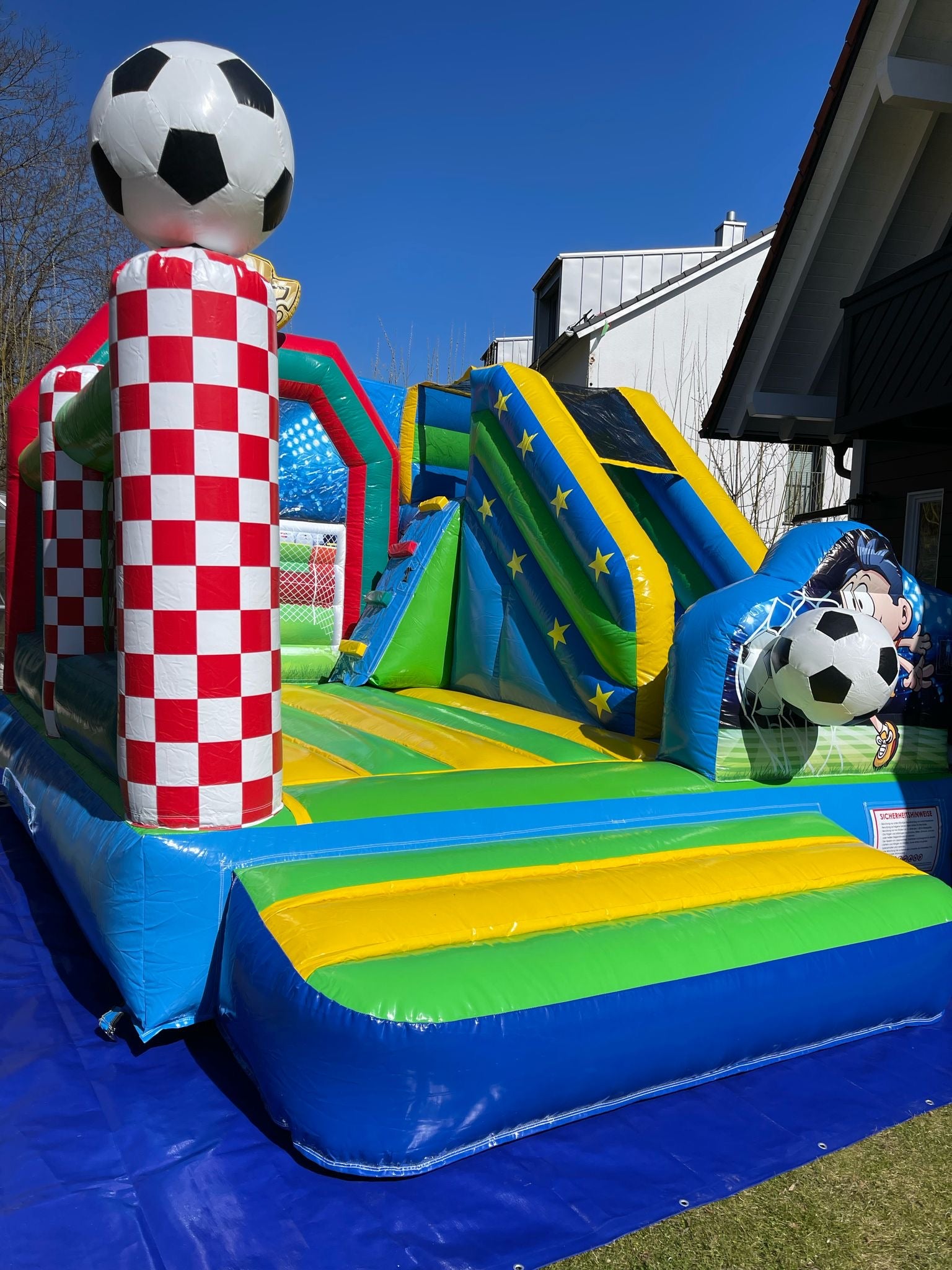 Hüpfburg Fußball mit Rutsche zu vermieten – 4