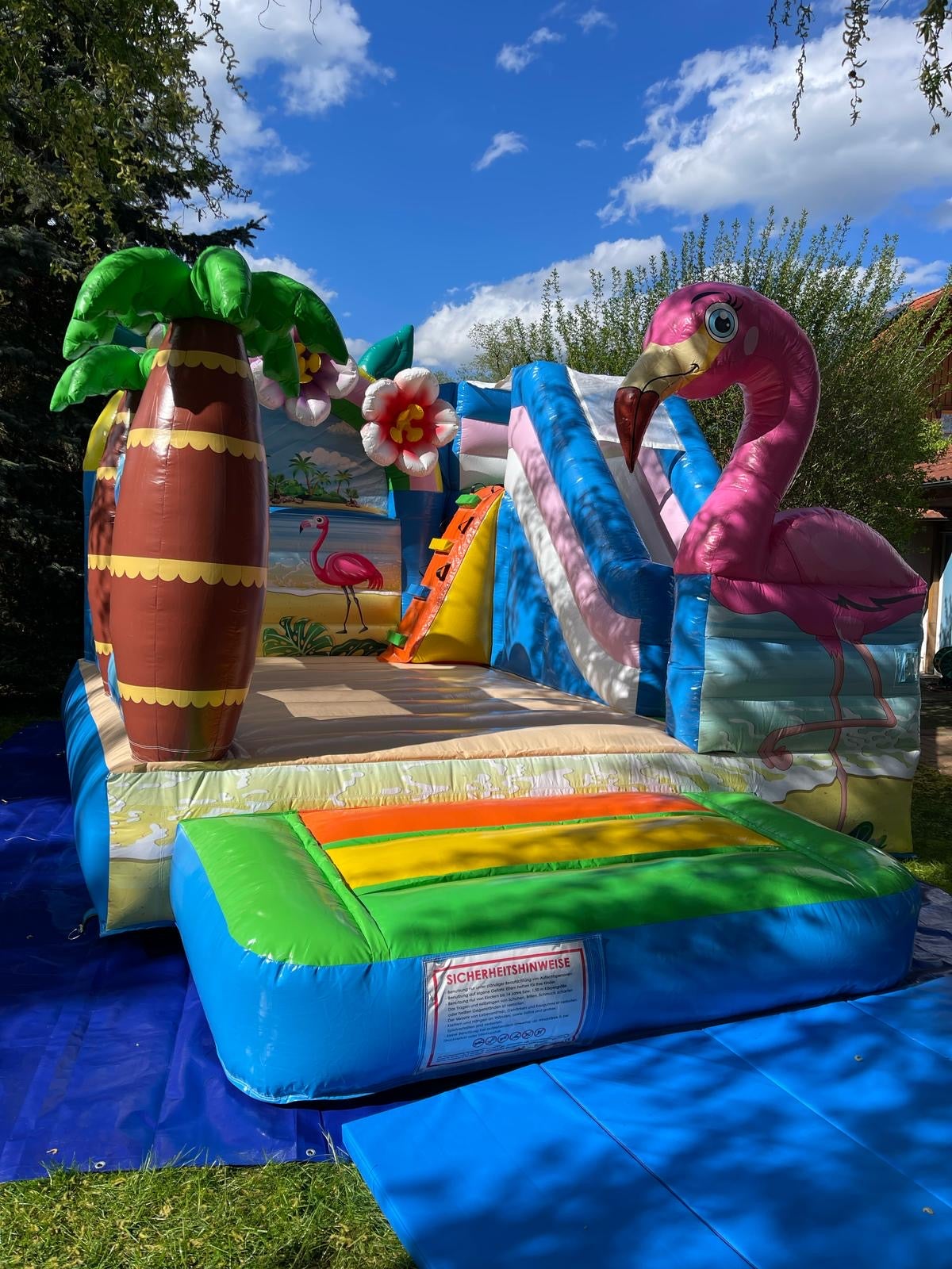 Hüpfburg Strandparty mit Rutsche zu vermieten