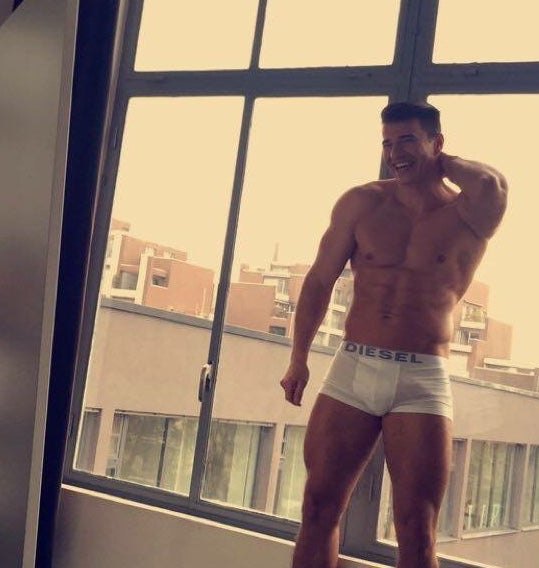 Stripper Alessio Ferro buchen - Menstrip De Luxe für Partys in Hessen & Baden-Württemberg – 4