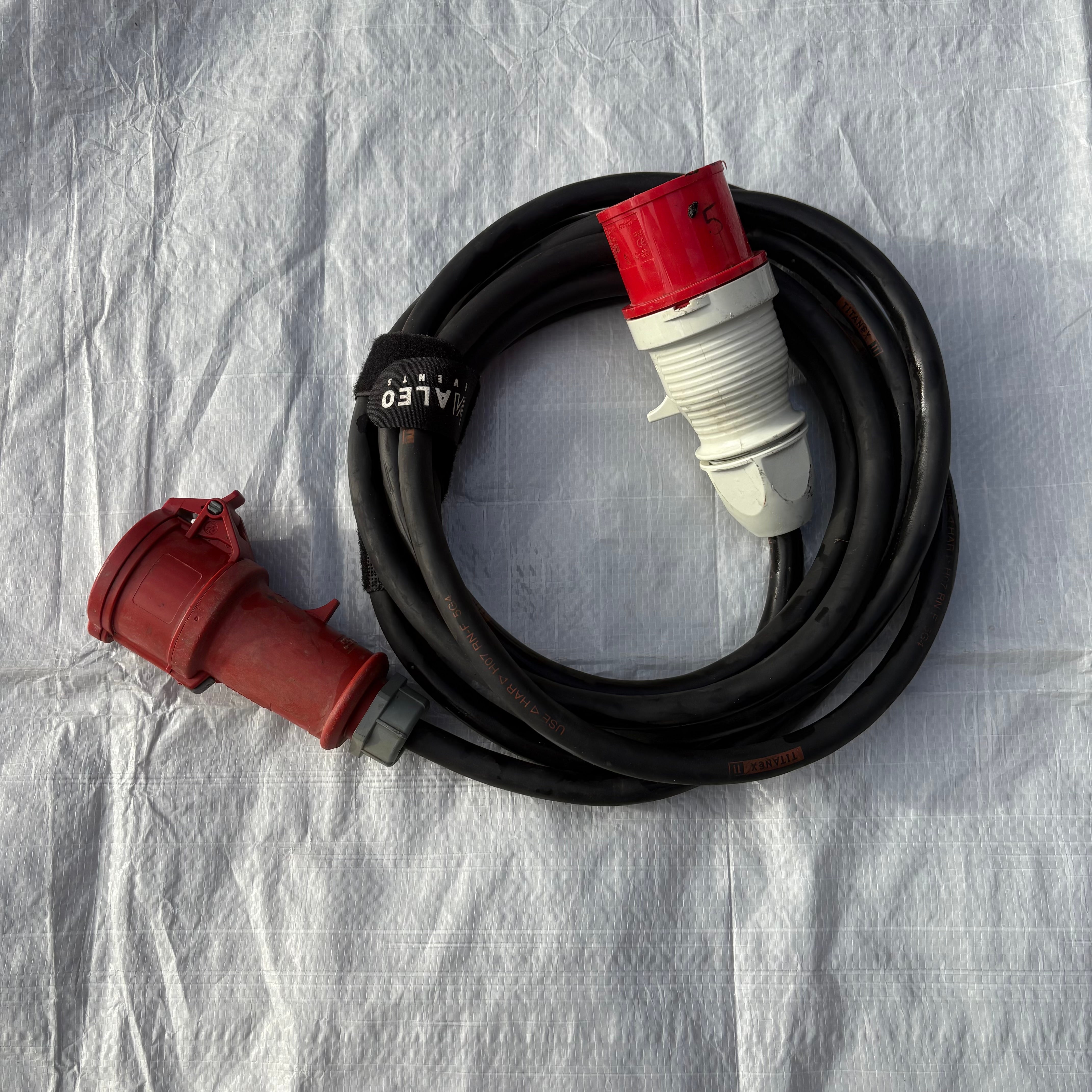 Stromversorgung / Strom / Kabel / Starkstrom – 3