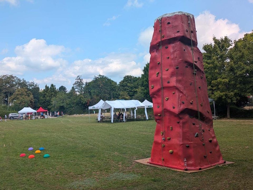 Kletterfelsen Kletterwand RedRock in Nackenheim mieten – Mobile – 3