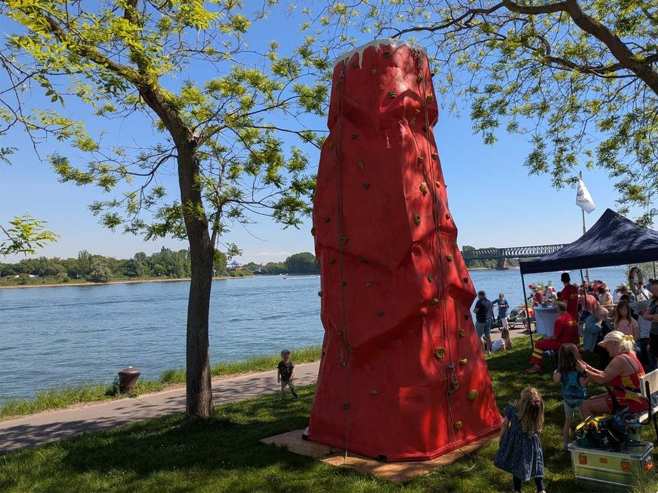 Kletterfelsen Kletterwand RedRock in Nackenheim mieten – Mobile – 2