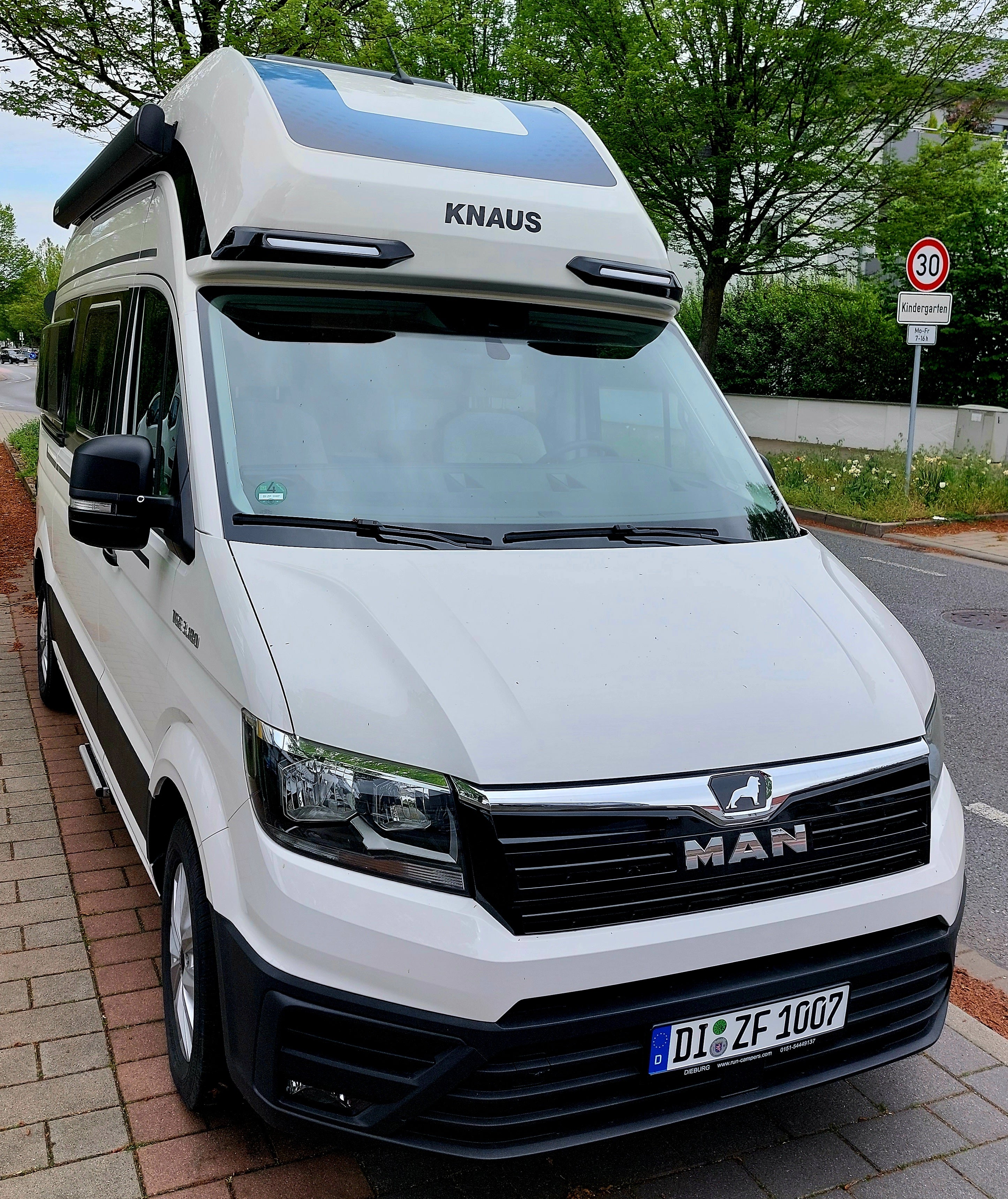 Kastenwagen "Panda" mit tollem Raumkonzept für bis zu 4 Personen – 3
