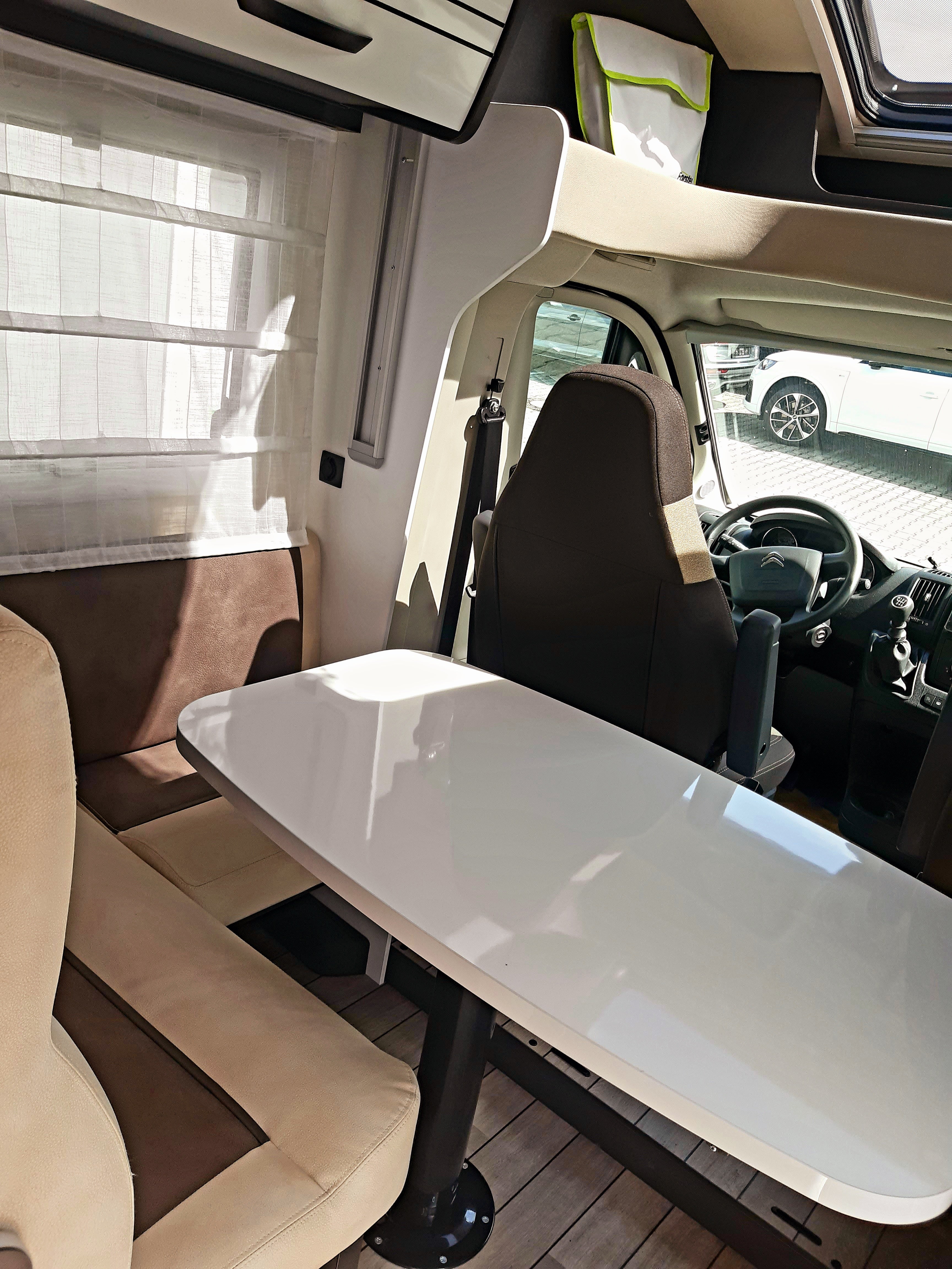 Wohnmobil "Eisbär" für 2,3 oder sogar 4 Personen – 3