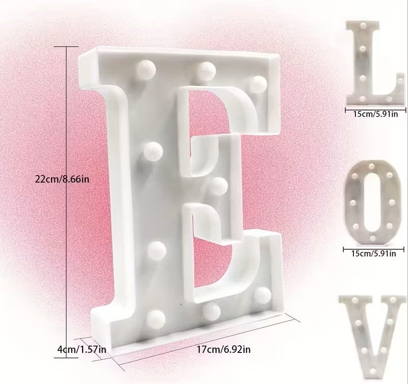 LOVE Leuchtbuchstaben mieten – Highlight für Hochzeit & Party – 3