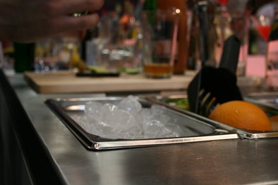 Buffetsystem "CateringStar" Ecke Präsentationsfläche beleuchtet – 3