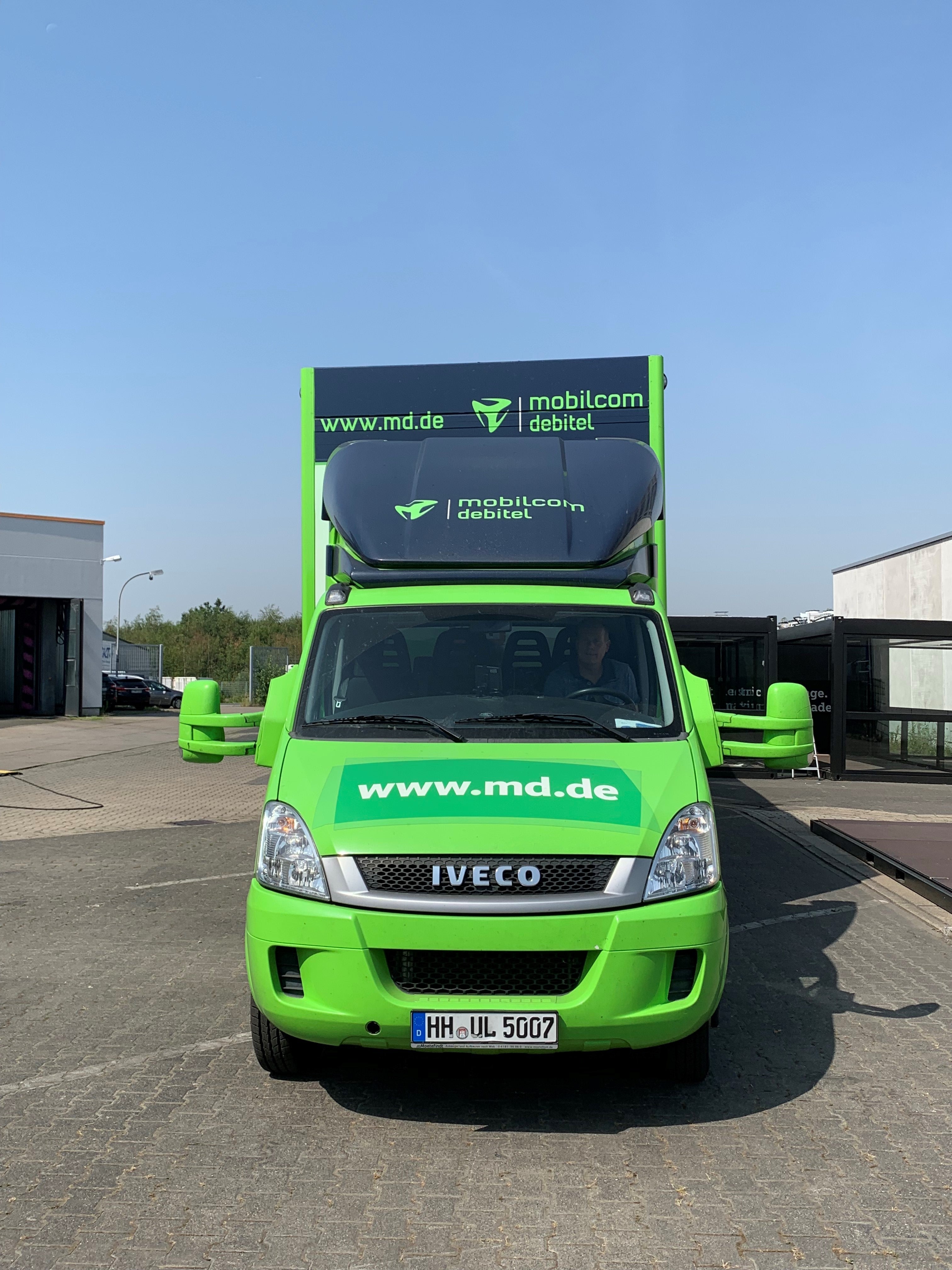 Show 2 & 3 // LED Screen- , Event-, Promotion-, Konferenz-, Messe-, Party-, Showtruck und mobile VIP Lounge – 4