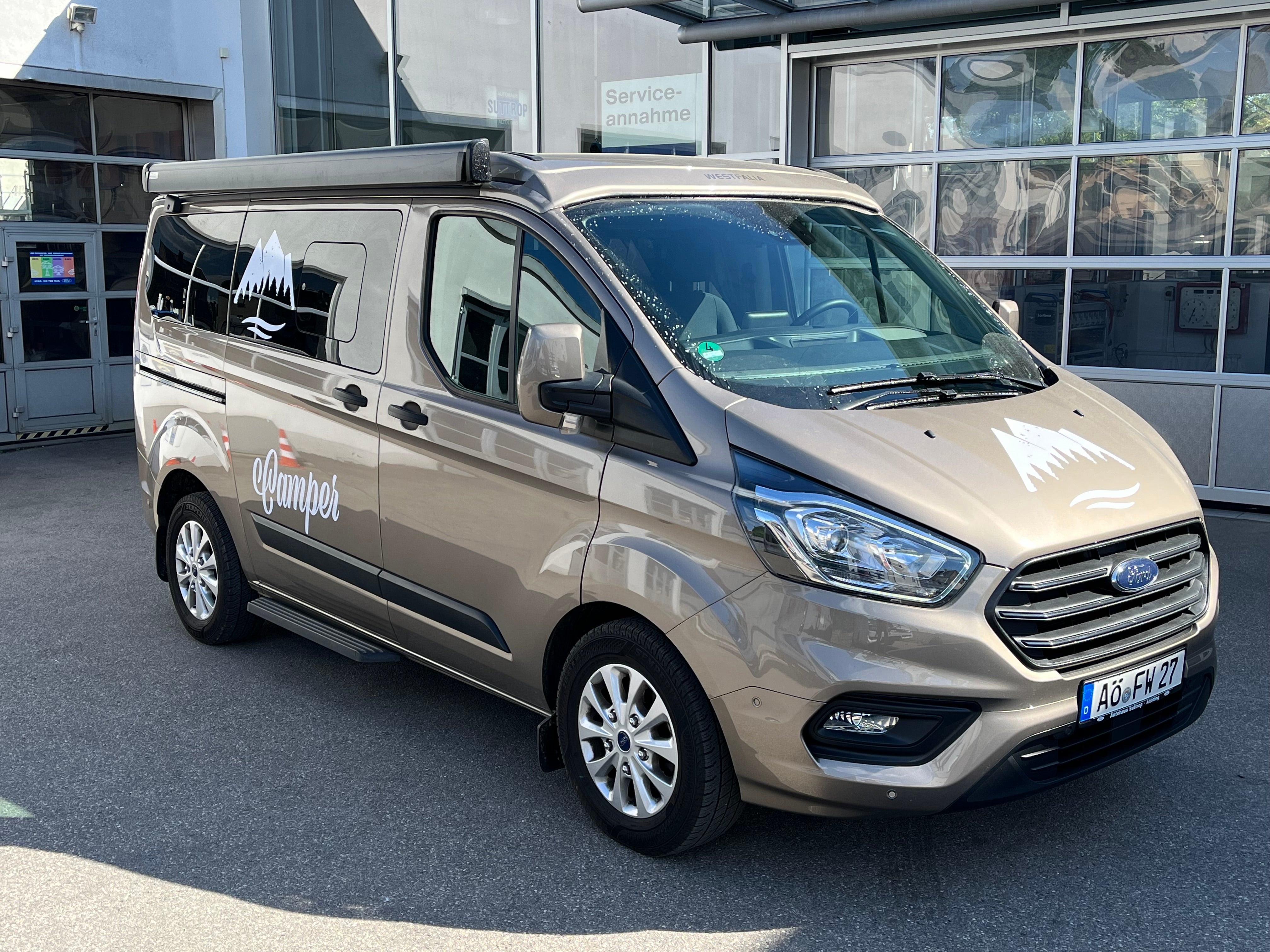 Transit Nugget Van mit Aufstelldach