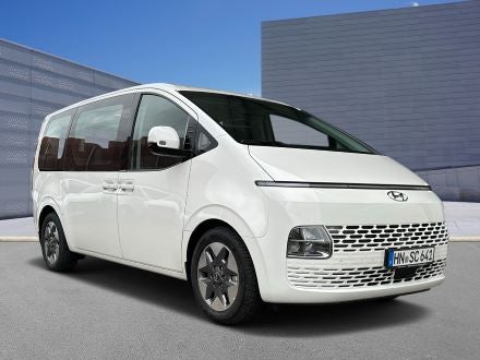 9-Sitzer div. Modelle Bsp. Hyundai Staria, MB Vito, VW T6
