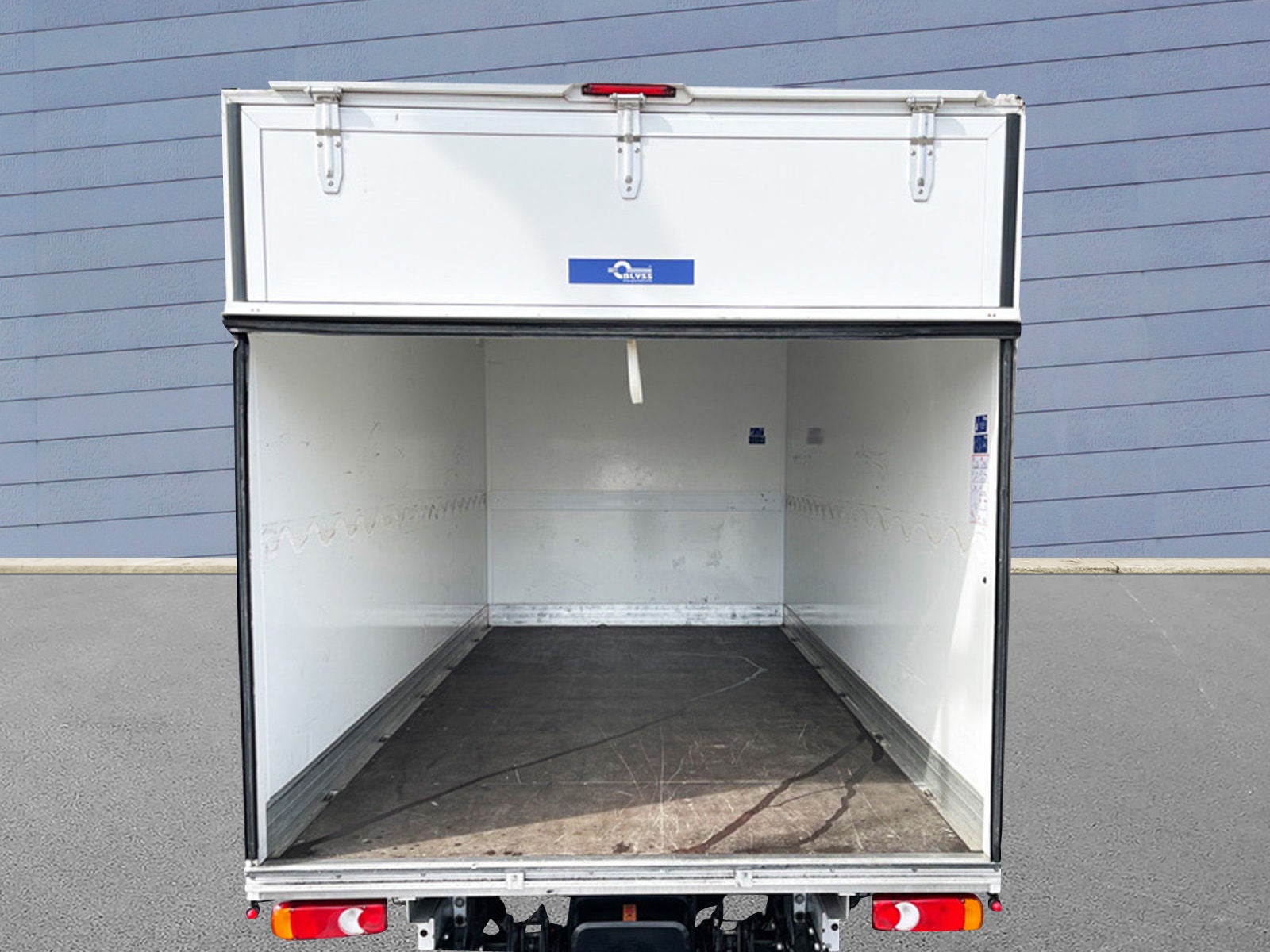 Transporter Koffer 3,5T LKW 4,1 Ladefläche Ladebordwand Ladebühne – 2