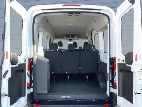 9-Sitzer mit großer Ladefläche div. Modelle Bsp. Ford Transit Mercedes Sprinter , MAN – 3