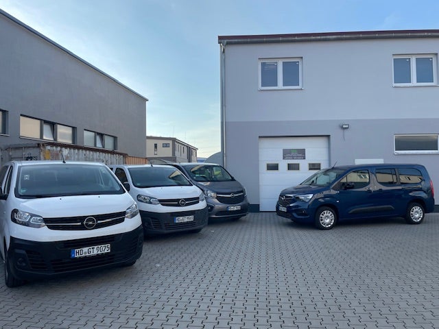 9 Sitzer Bus Van mieten leihen – 2