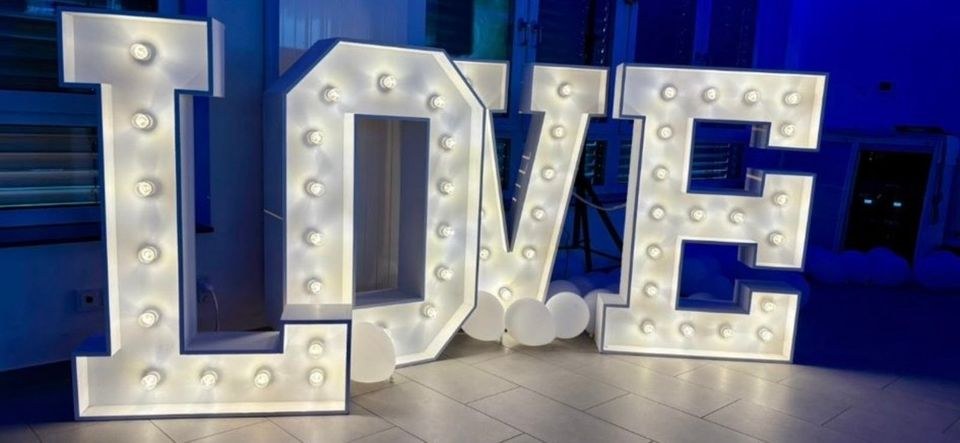XXL LOVE Buchstaben mieten in Bochum bei Wekaland – 2