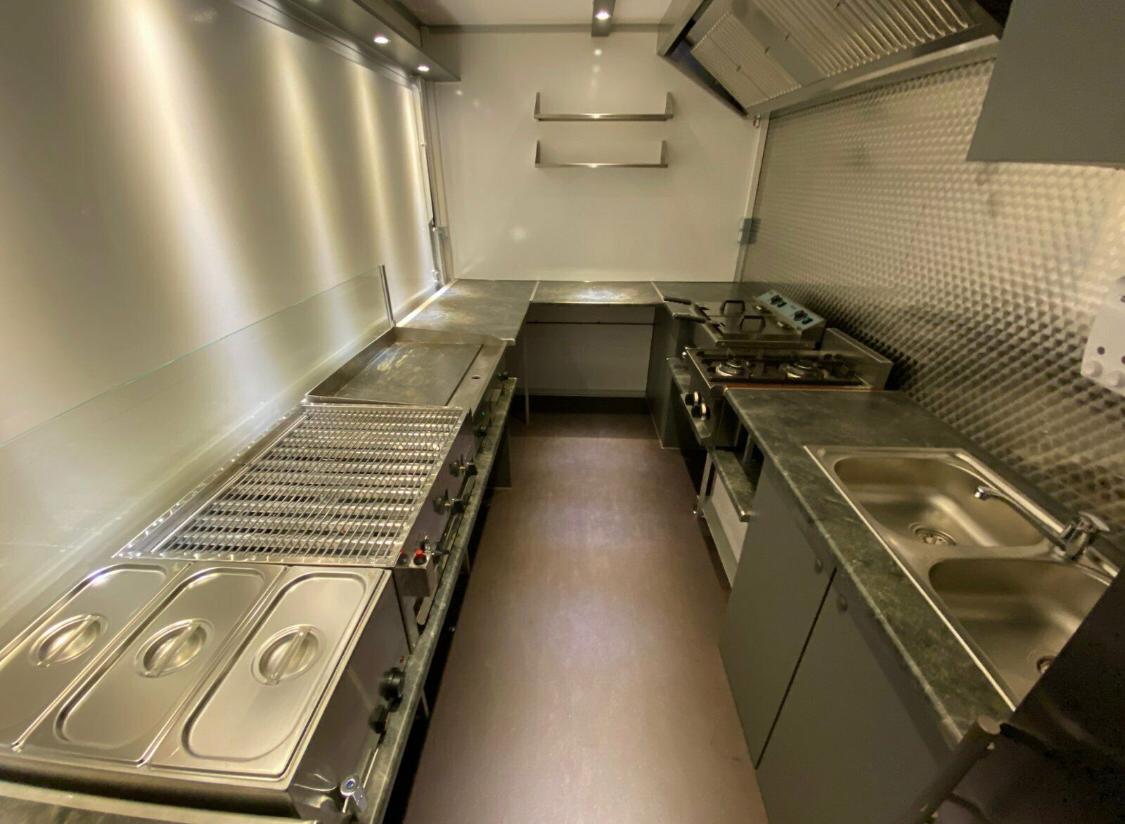Imbisswagen M mieten | Kompakt (4m) + HACCP | Für Events bis 500 Gäste – 3