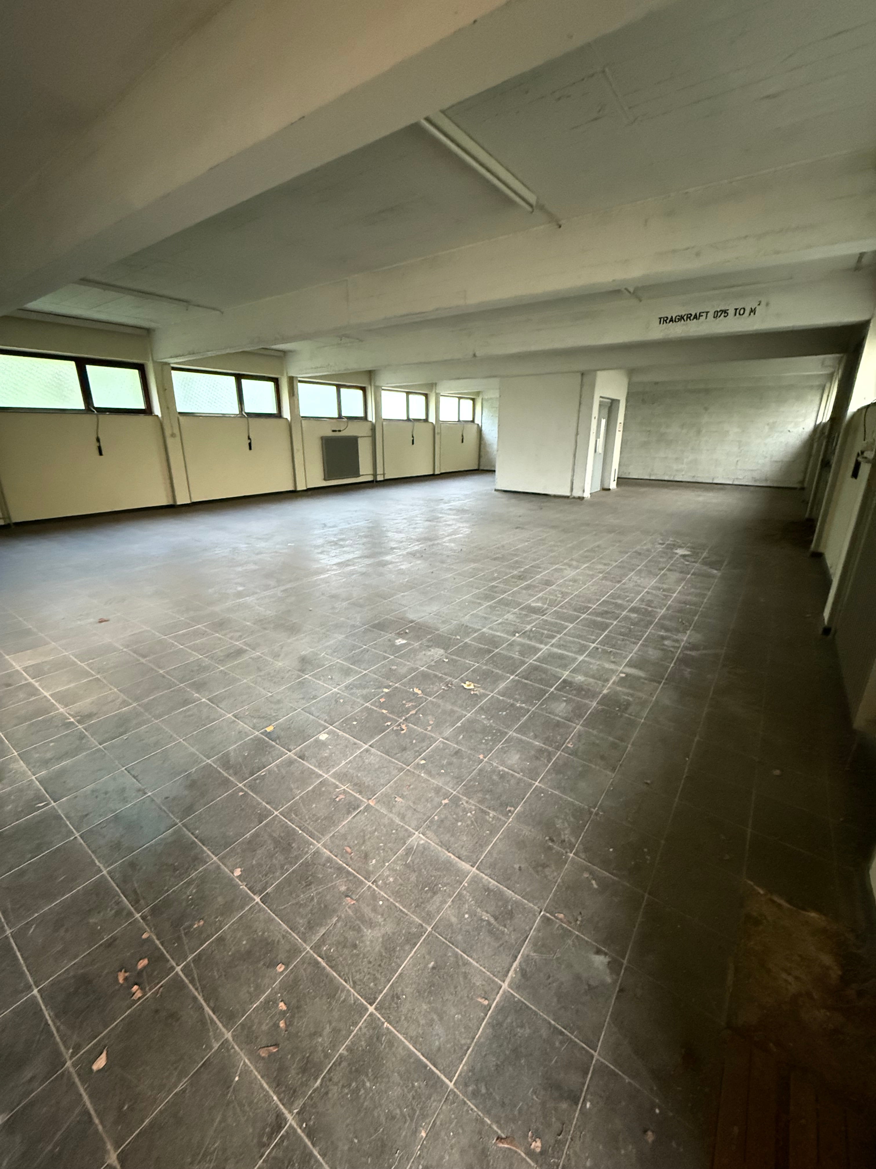 Lagerräume und Hallen zur Miete in Bad Sobernheim 24/7! Storage Videoüberwacht