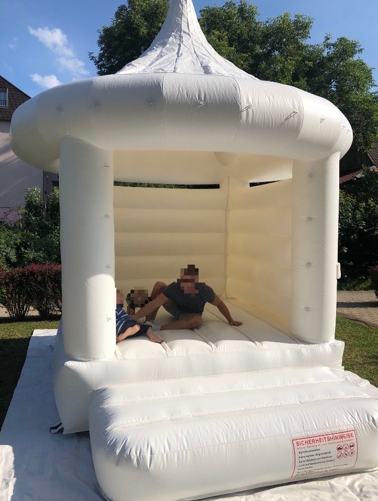 Hüpfburg weiß 3x4x4,5m, für Hochzeiten, Geburtstage und Familienfeste – 4