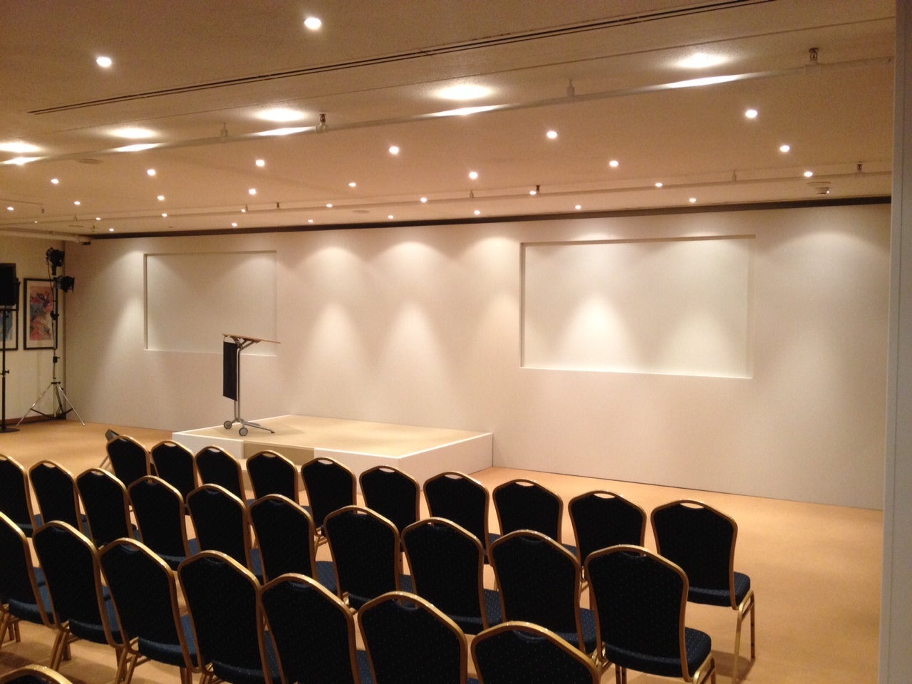 Bühnenrückwand | Studiorückwand | Stellwand | Rückwand m²-Preis – 4