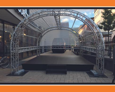 Rundbogenbühne Set T/B/H 5 × 4,5 × 3,5m auch mit kompletter Bühnentechnik (Ton/Licht/Video) buchbar!