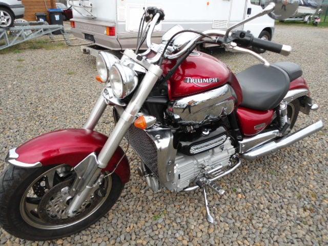 Triumph Rocket 3 – 4