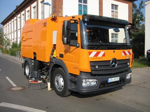 Kehrmaschine, LKW-Kehrmaschine Behältervolumen 7 m³, Mercedes-Benz Atego 1523 LKO EURO 6
