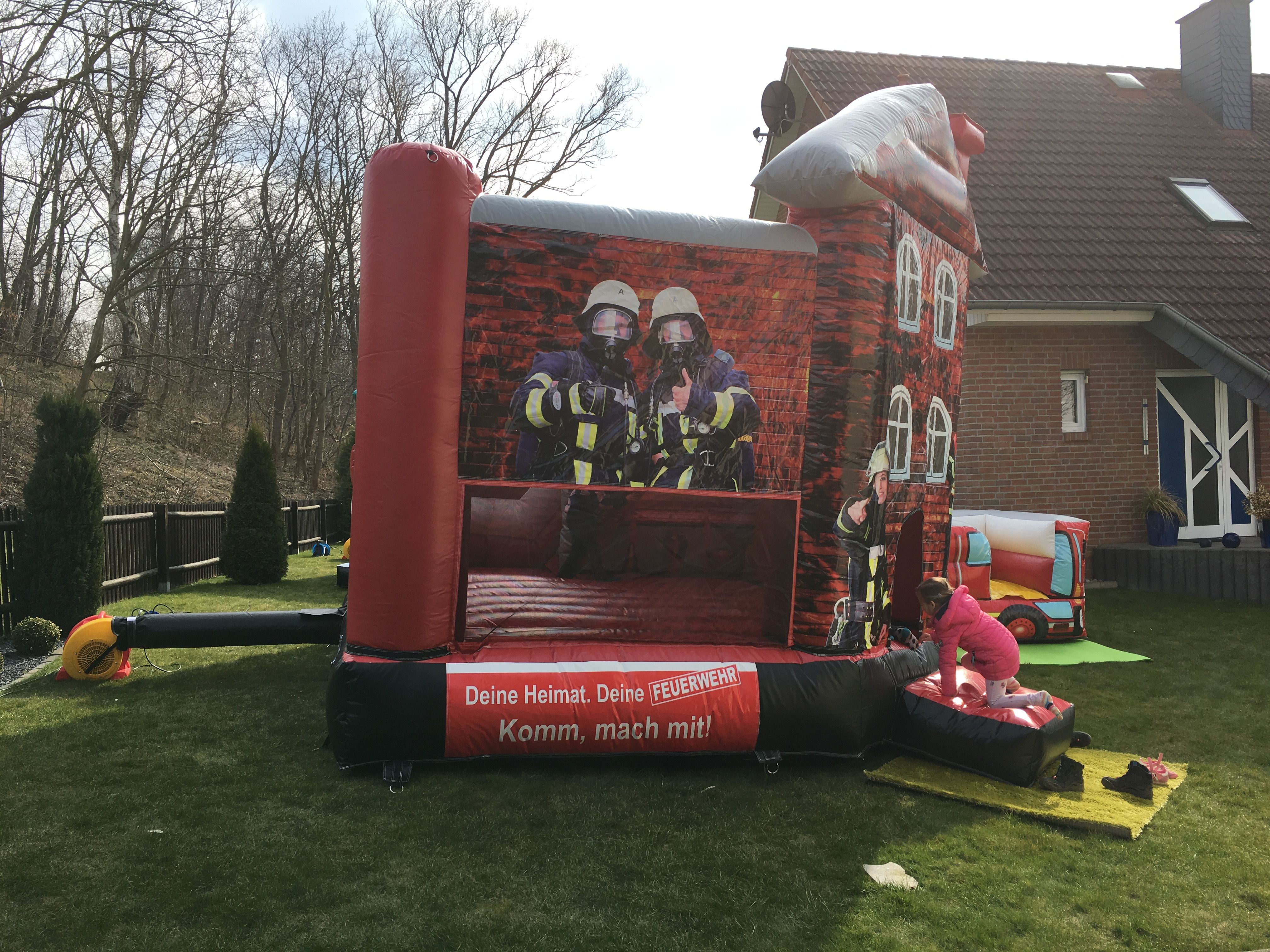 Feuerwehr Hüpfburg mit Rutsche – 2