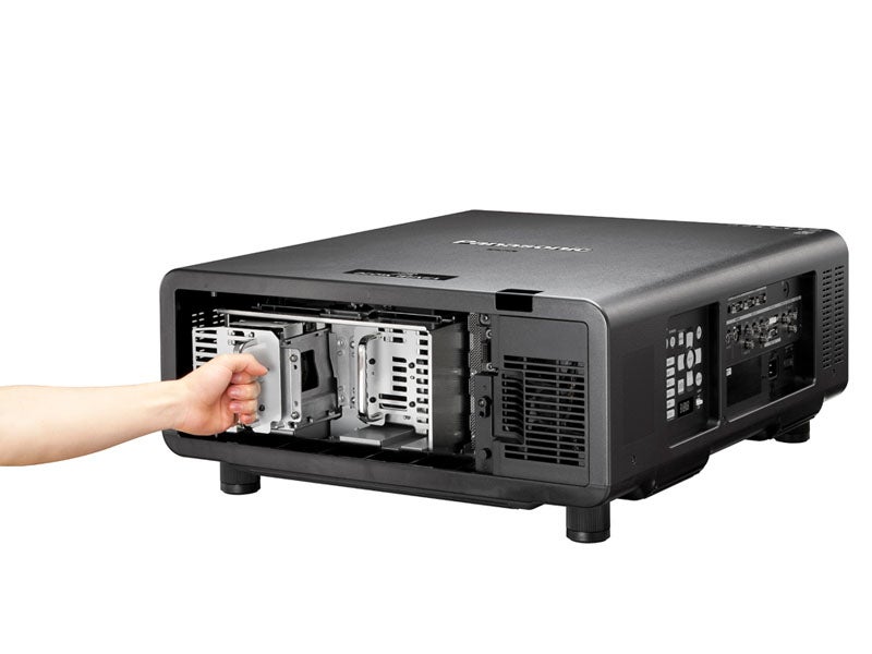 20000 Lumen WUXGA - Panasonic PT-RZ21K Projektor mieten | für gewerbliche Kunden – 3