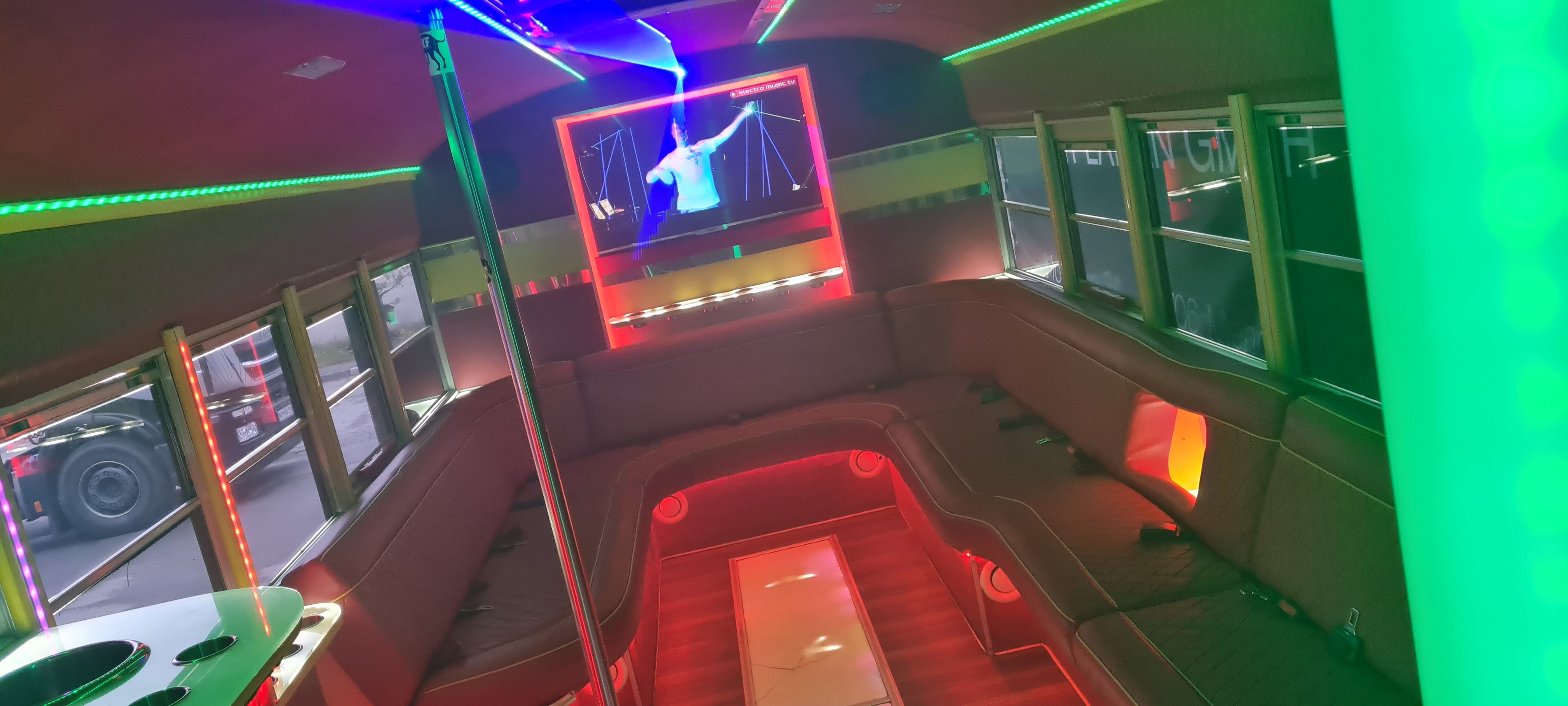 US School Bus Partybus bis 14 Personen – 4