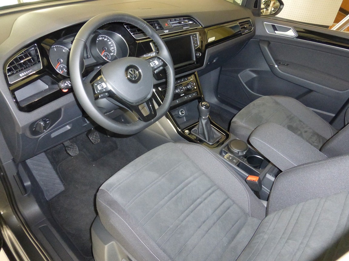 VW Touran TDI 7-Sitzer – 3