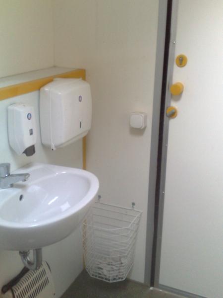 Behinderten WC, Toilettenwagen für Menschen mit eingeschränkter Mobilität – 2