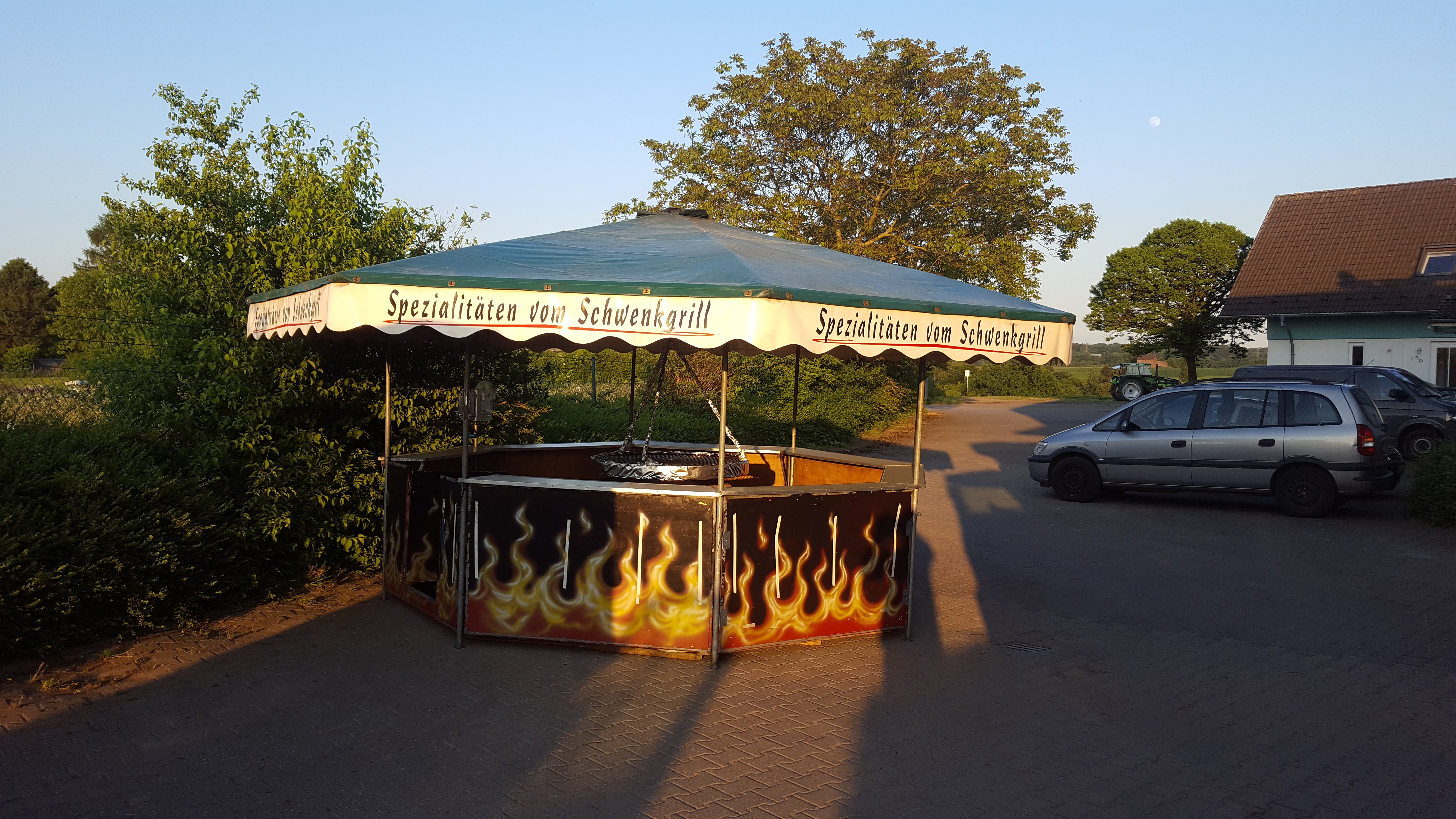 Grill, Schwenkgrill, Grillpavillon – 3