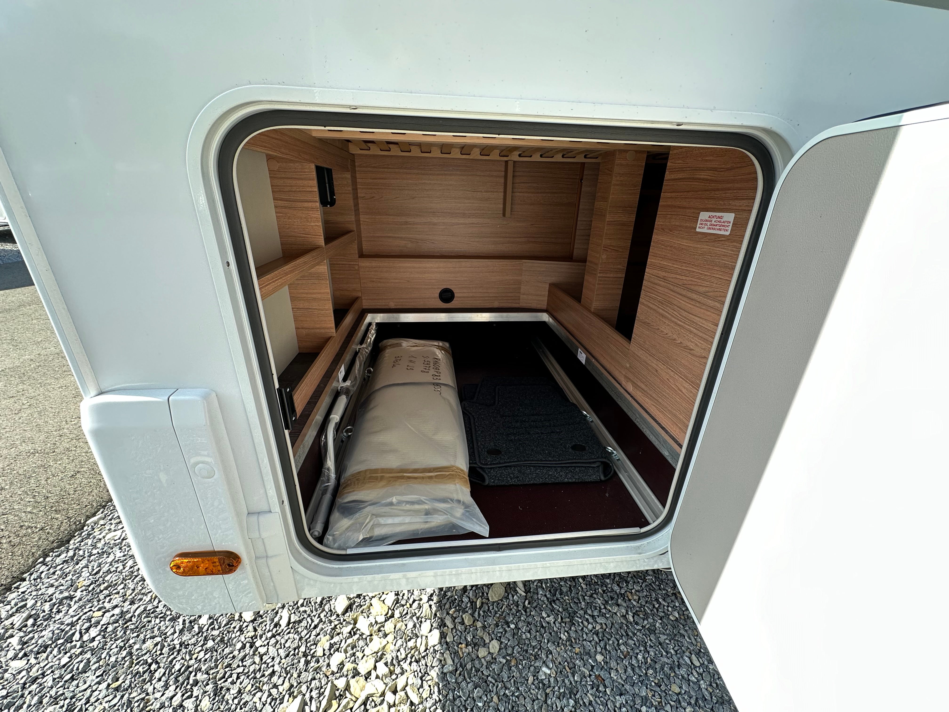 Weinsberg Cara Loft 650 MF, der mit dem großzügigem Innenraum – 3