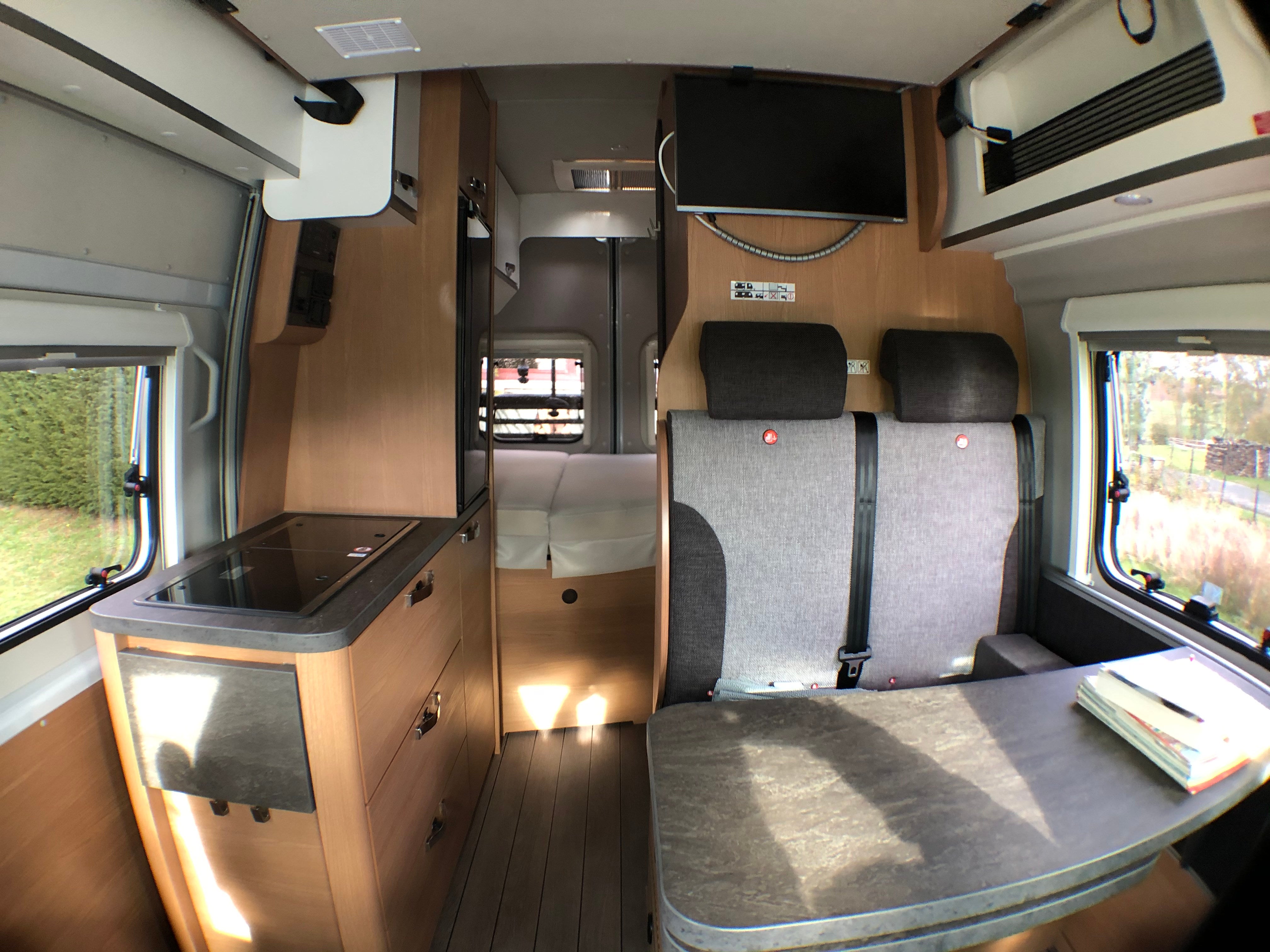 Kastenwagen Weinsberg CaraBus 600DQ für 4 Personen – 4