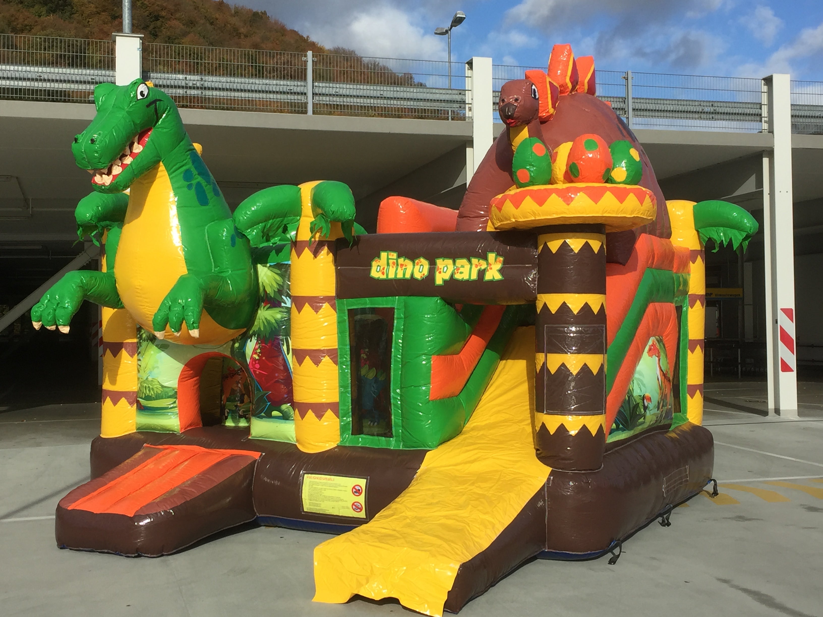 Dinopark - Hüpfburg  -  eine der schönsten Hüpfburgen überhaupt – 2