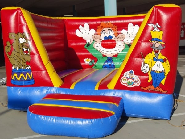 "Clown-Hüpfburg" Farbenspiel pur – 3