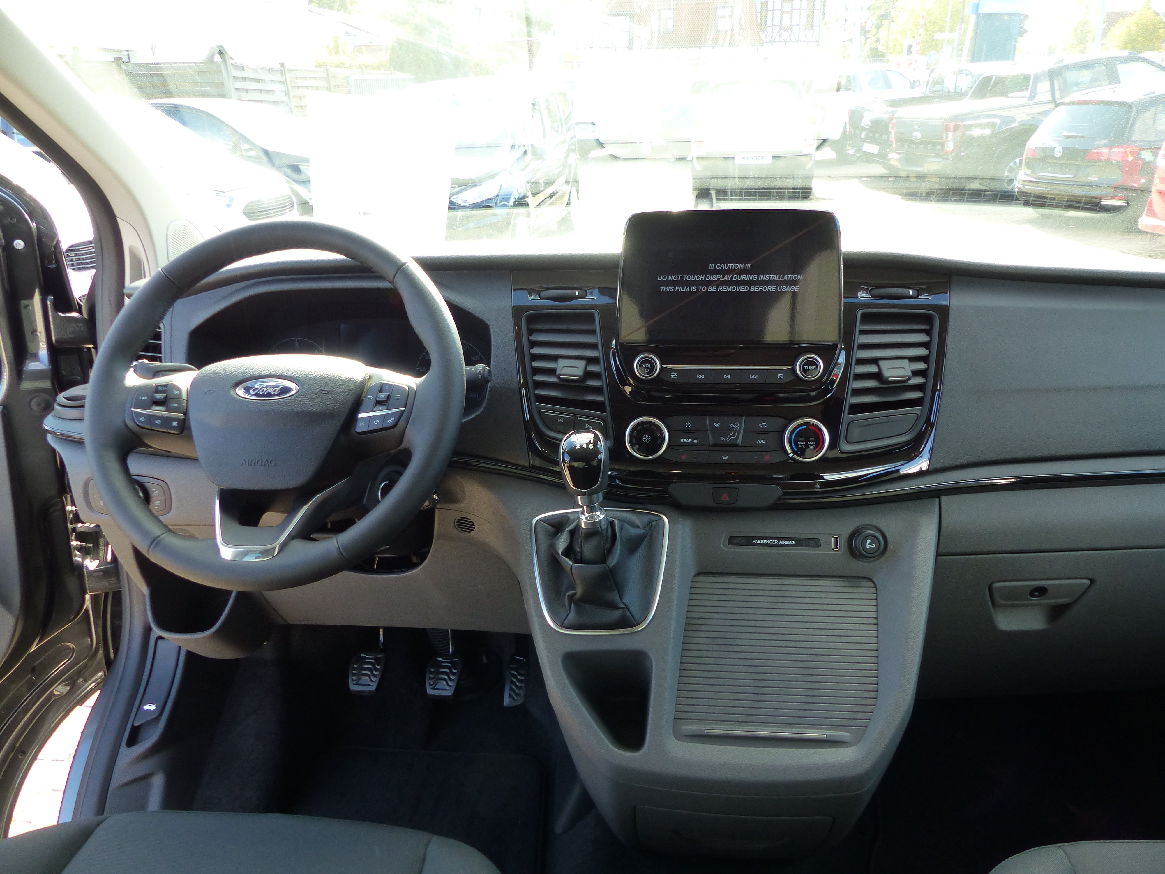 Ford Tourneo Custom Titanium – 4