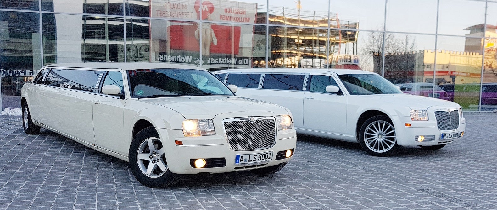 Stretch Limousine, Limofahrt, Junggesellenabschied, Geburtstag, Hochzeit, Party, Limo Ulm, Limo Augsburg, Event Limo, Shuttle, VIP, PINK Limo, PINKE Limo