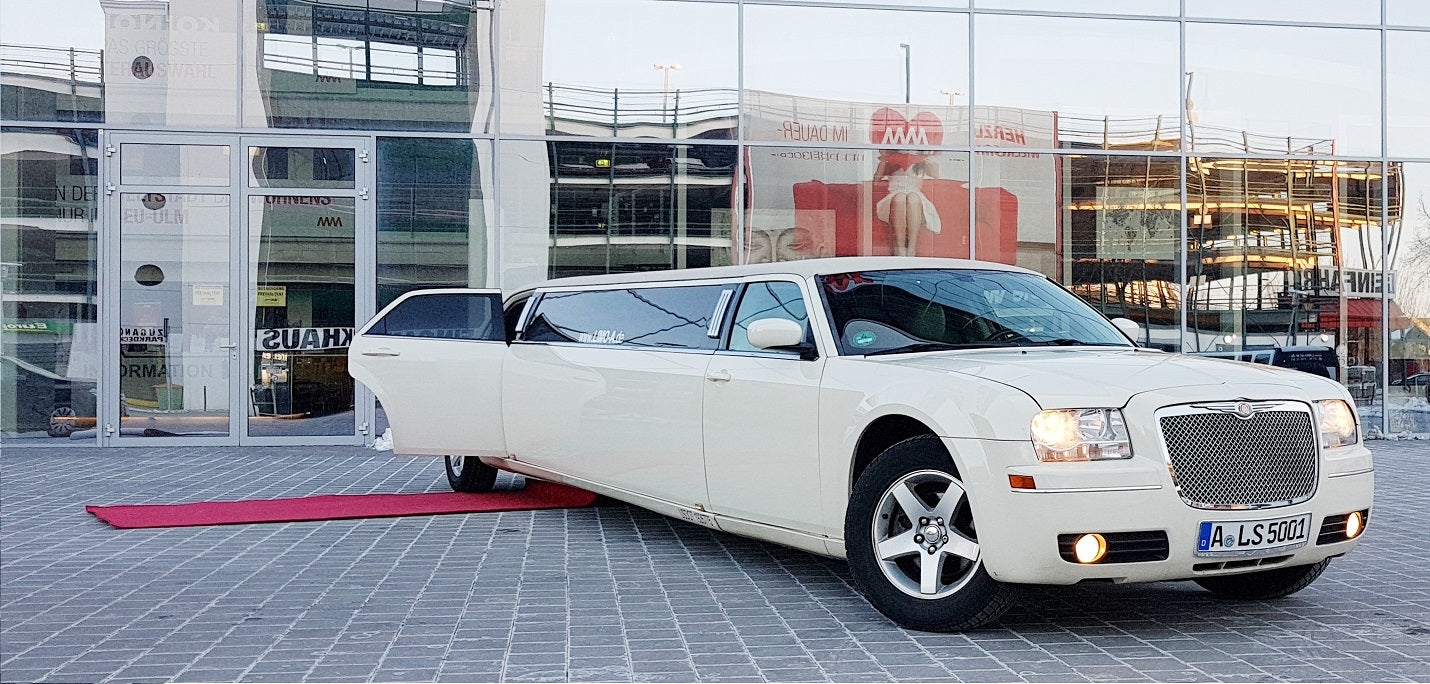 Stretch Limousine, Limofahrt, Junggesellenabschied, Geburtstag, Hochzeit, Party, Limo Ulm, Limo Augsburg, Event Limo, Shuttle, VIP, PINK Limo, PINKE Limo – 2