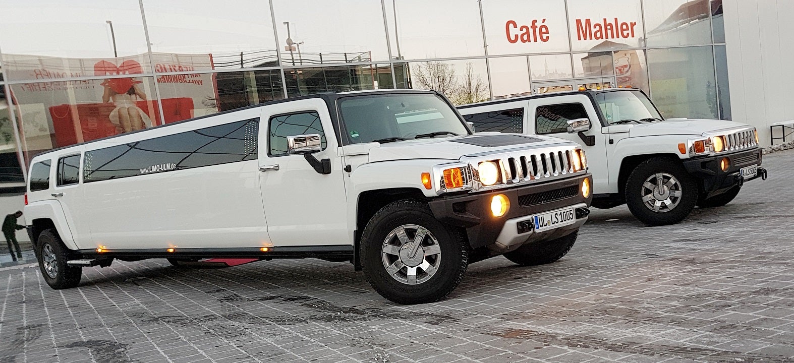 Stretch Limousine, Limofahrt, Junggesellenabschied, Geburtstag, Hochzeit, Party, Limo Ulm, Limo Augsburg, Event Limo, Shuttle, VIP, PINK Limo, PINKE Limo, HUMMER, CHRSLER, LINCOLN, H2, H3
