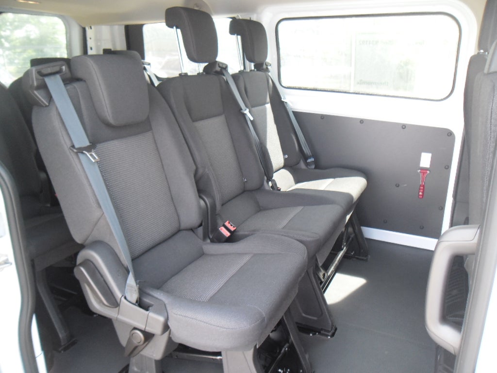 Ford Transit 9-Sitzer Bus – 3