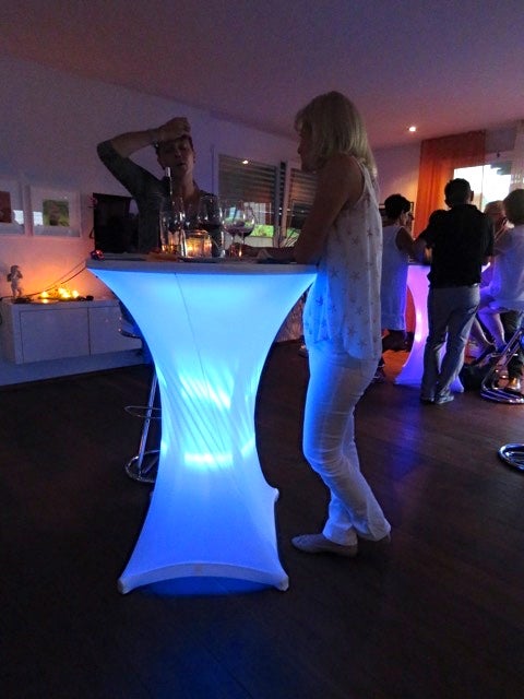 6x beleuchtete Stehtische mit Akku LED – Komplett-Set für Hochzeit & Event – 4