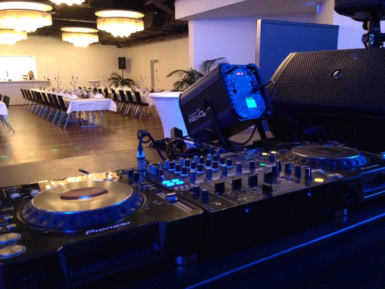 DJ Geburtstags Komplett Set (Ton und Licht) Sorglospaket – 3