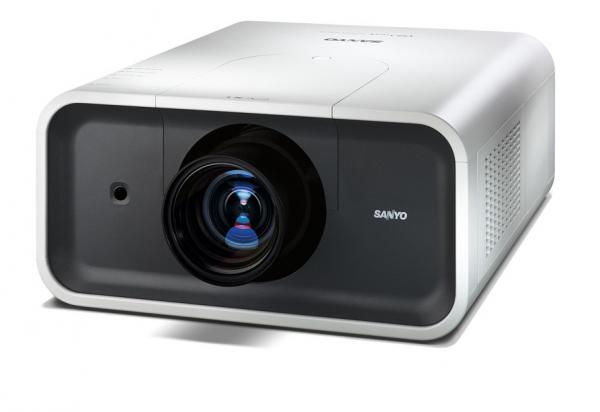 Hochleistungs-Beamer HDMI und VGA - Sanyo PLC XP 100L · 6500 Lumen inklusive Standardoptik