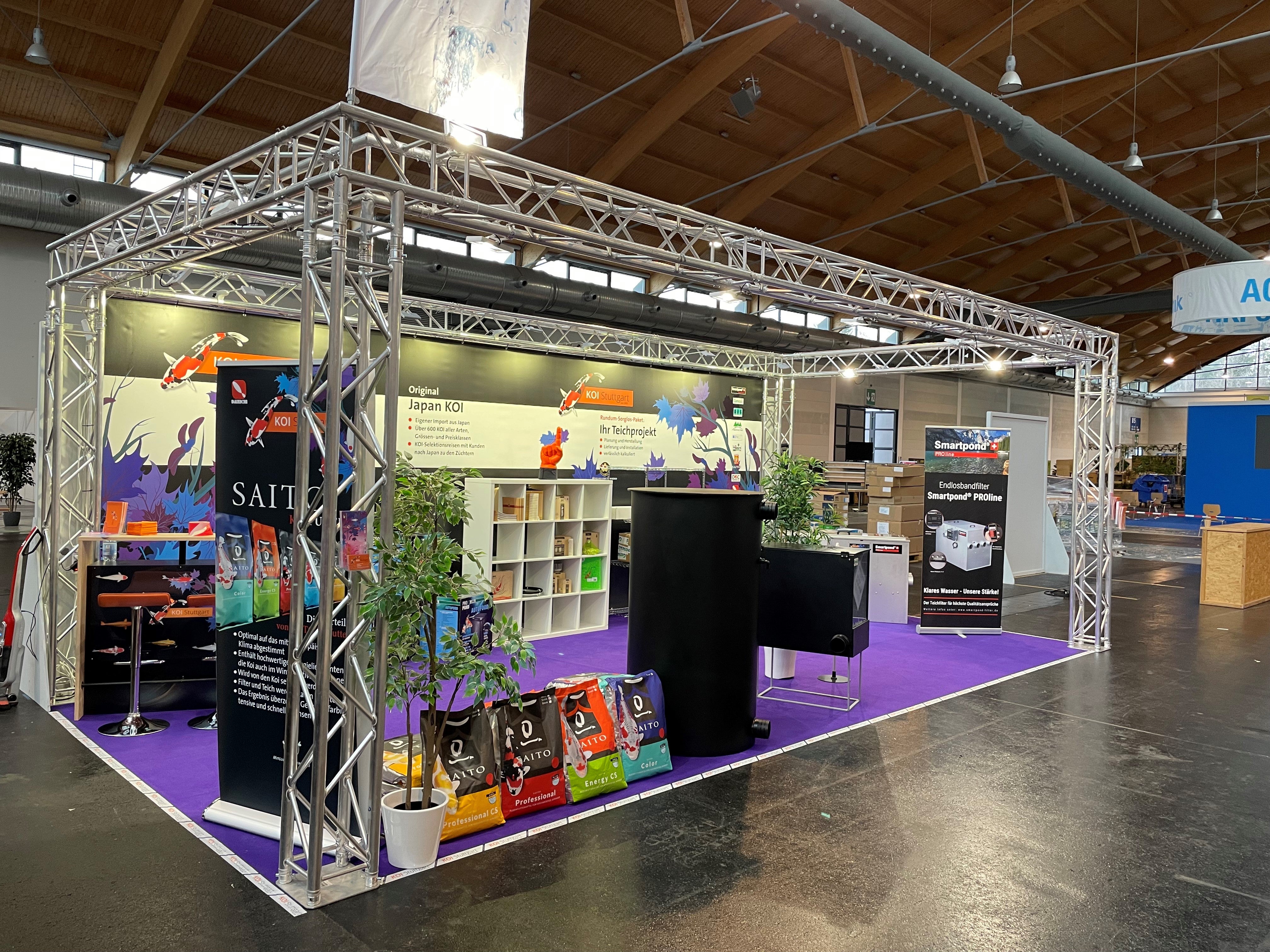 Messestand aus Traversen 8 x 4 mit 3 m Höhe = 32 m² · andere Größen jederzeit möglich