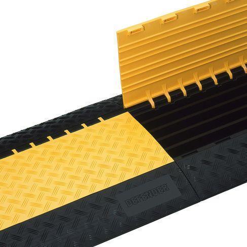 Adam Hall Defender III Kabelbrücke / Schlauchbrücke / Überfahrschutz – 4
