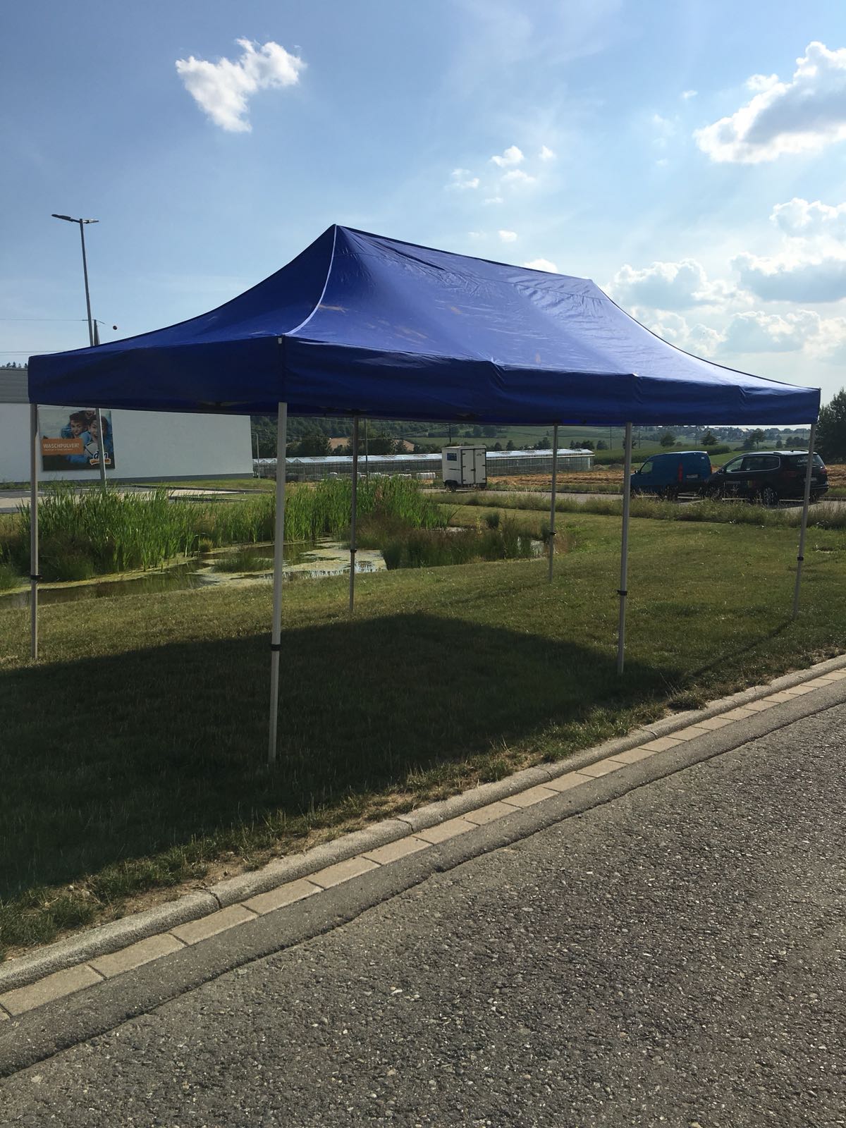 Partyzelt / Pavillion 6 x 3 m (3,35 m hoch) weiß - hochstabiles Stahlrohrgestell mit Scherenmechanik - super schnell aufgebaut (Zelt) – 2