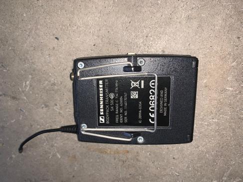 Sennheiser Nackenbügelmikrofon mit Taschensender und G3 Empfänger – 2