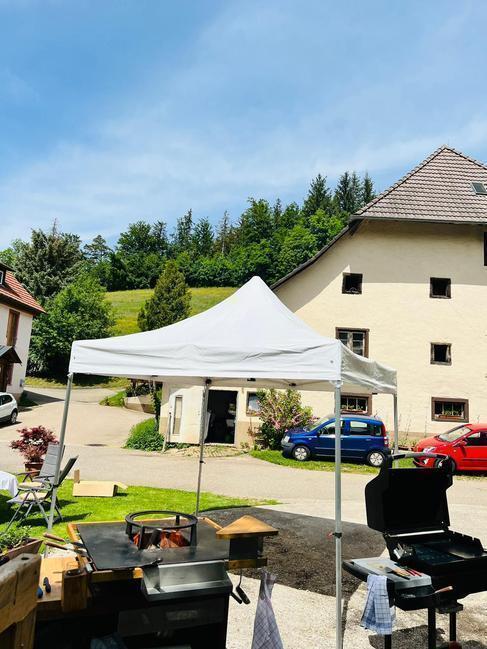 Partyzelt / Pavillion / Faltpagode 3 x 3 m (3,35 m hoch) weiss - hochstabiles Aluminiumprofil mit Scherenmechanik - super schnell aufgebaut – 2
