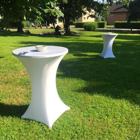 Partyzelt / Pavillion 6 x3 cm (3,35 m hoch) weiß - inklusive 6 Stehtische mit Hussen - hochstabiles Stahlrohrgestell mit Scherenmechanik - super schnell aufgebaut (Zelt) – 4