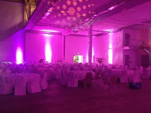 LED Floorspot mit 120 Watt mit RGB Farbmischung / kann auch aufgehängt werden / DMX-steuerbar – 3