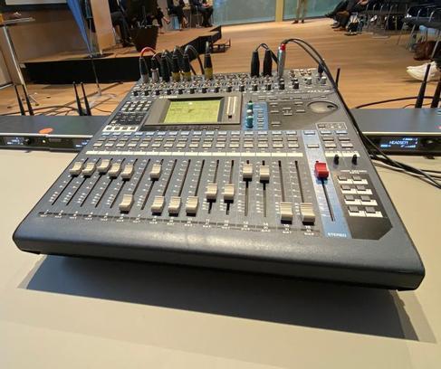 Yamaha 01V96 Version 2 – 3